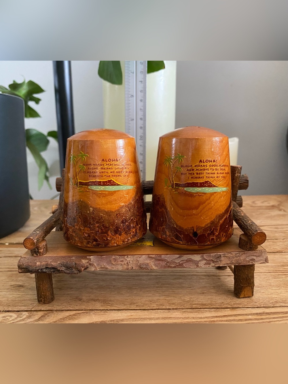 Vintage Hawaiian Aloha Wooden Salt & Pepper Shakers with Log Bench Display Caddy